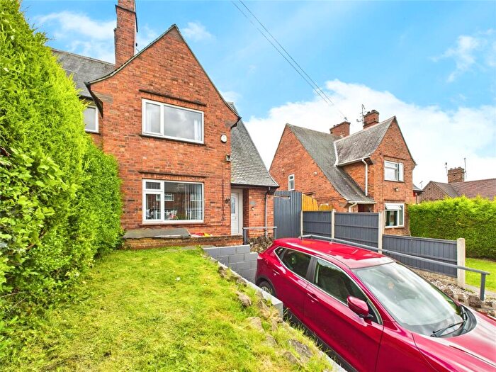 3 Bedroom Semi-Detached House For Sale In Caythorpe Rise, Nottingham, Nottinghamshire, NG5
