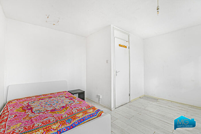 5 Bedroom Terraced House To Rent In Thetford Close, Tottenham, London, N13