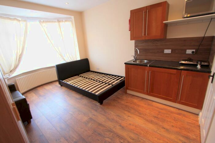 Studio To Rent In Morland Road, Croydon, CR0