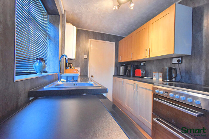 1 Bedroom Flat For Sale In Old Tiverton Road, Exeter, EX4