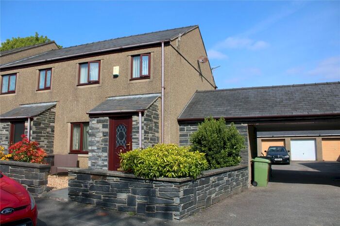 3 Bedroom End Of Terrace House For Sale In Maes Y Garth, Minffordd, Penrhyndeudraeth, Gwynedd, LL48