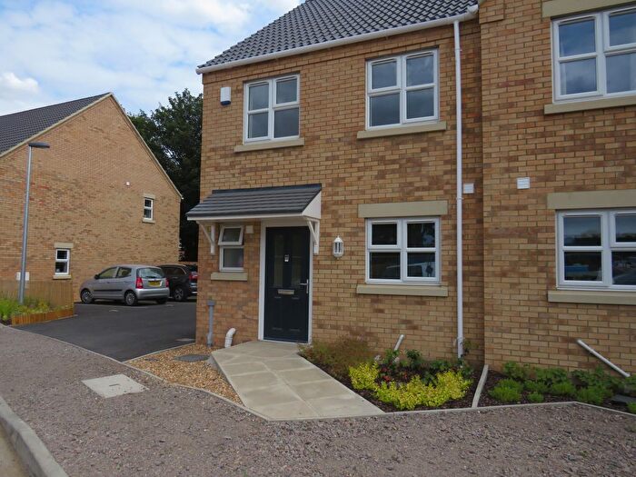3 Bedroom Semi-Detached House To Rent In Fenmen Place, Wisbech, PE13