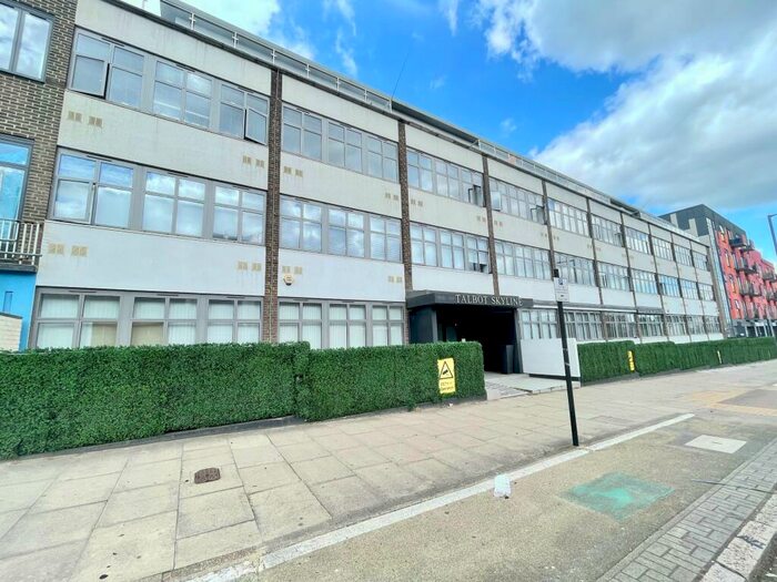 Studio To Rent In Talbot Skyline, Imperial Drive, Harrow, HA2