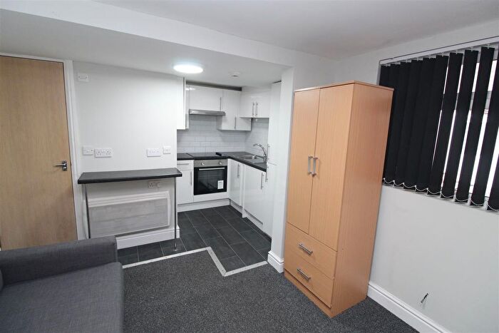 1 Bedroom Flat To Rent In Lower Cathedral Road, Cardiff, CF11