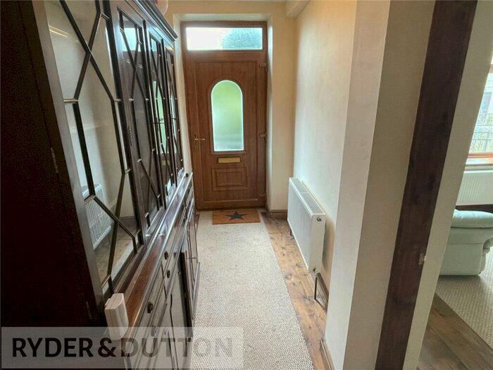 4 Bedroom SemiDetached House To Rent In Huttock End Lane, Stacksteads