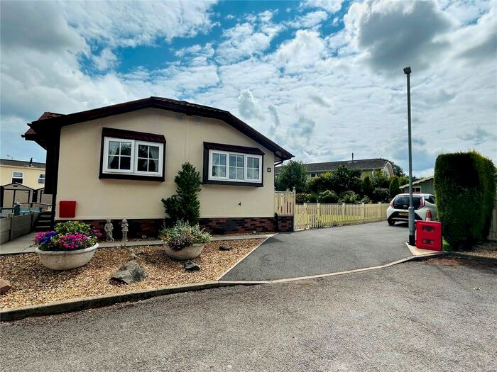 3 Bedroom Property For Sale In Miners Walk, Wood End, Atherstone, Warwickshire, CV9