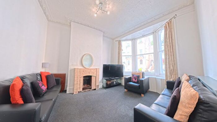 5 Bedroom Terraced House To Rent In Roundhill Crescent, Brighton, BN2