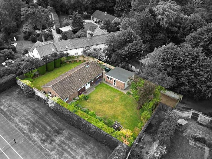 3 Bedroom Bungalow For Sale In Whippletree Road, Whittlesford, Cambridge, CB22