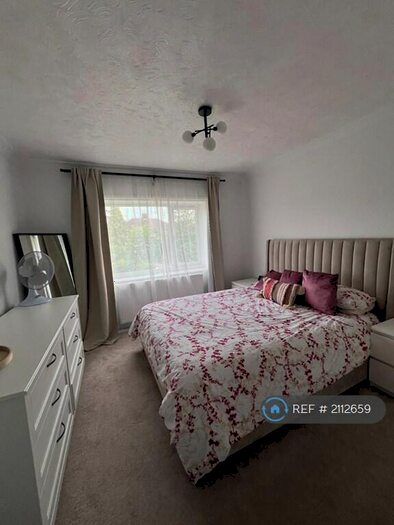 3 Bedroom Semi-Detached House To Rent In Birchtree Avenue, Peterborough, PE1