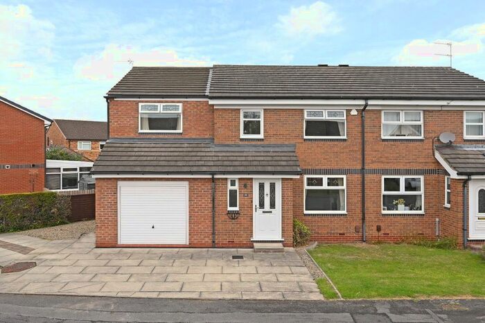 4 Bedroom Semi-Detached House To Rent In Bransholme Drive, Clifton Moor, York, YO30