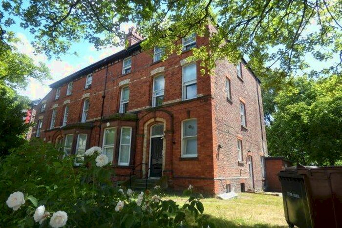 2 Bedroom Flat To Rent In Waterloo, Liverpool, L22