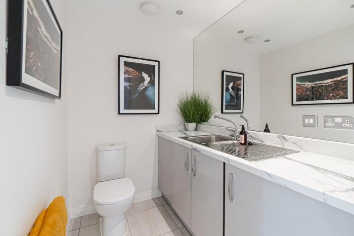 5 Bedroom Detached House For Sale In Laverton Road, Hamilton, LE5