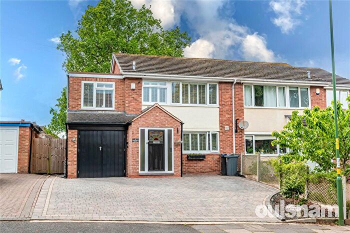 4 Bedroom Semi-Detached House For Sale In Woodlands Park Road, Bournville, Birmingham, B30