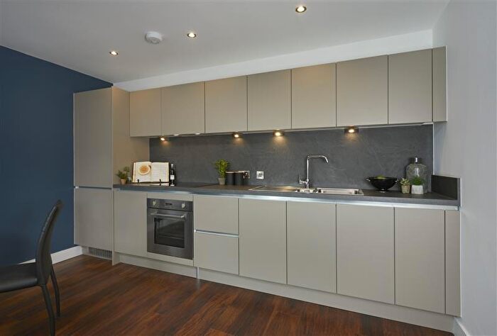 2 Bedroom Apartment To Rent In New Bridge Road Salford, M3