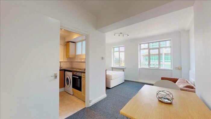 Studio To Rent In Euston Road, London, NW1