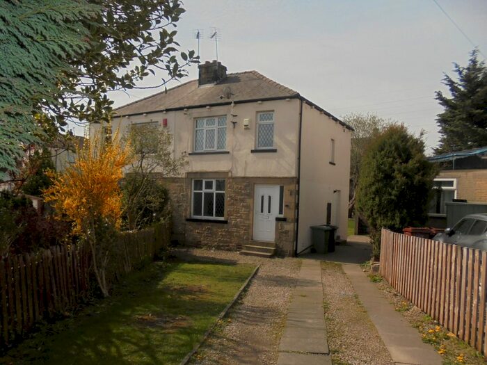 3 Bedroom Semi-Detached House To Rent In Priesthorpe Avenue, Stanningley, Pudsey, LS28