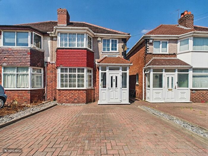 3 Bedroom Semi Detached House For Sale In Hansons Bridge Road, Erdington, B24