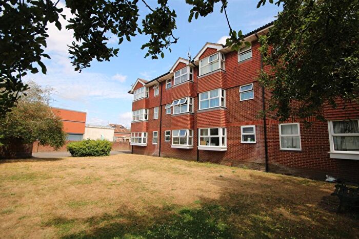1 Bedroom Flat To Rent In Josephs Road, Guildford, GU1