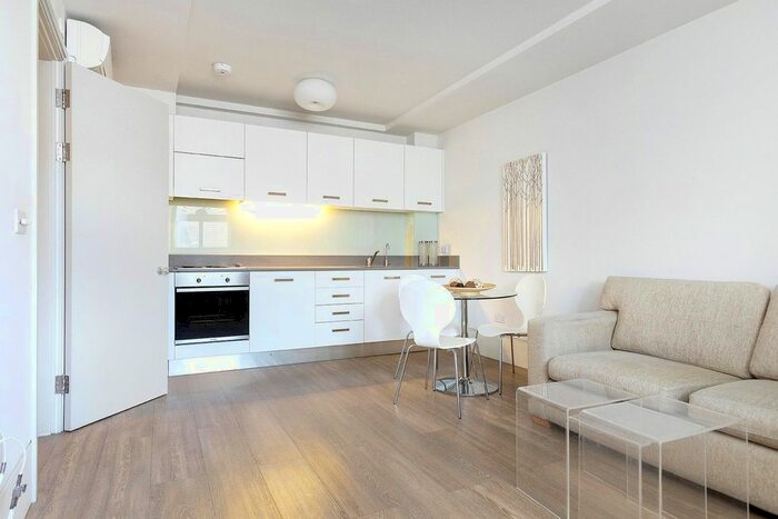 1 Bedroom Flat To Rent In 5 Emperors Gate, Gloucester Road, London SW7