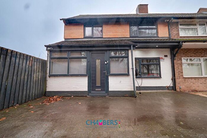 3 Bedroom End Of Terrace House For Sale In Shenton Walk, Kingshurst, Birmingham, B37