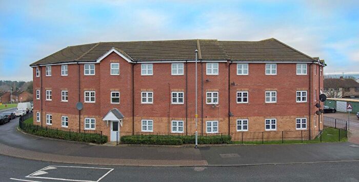 2 Bedroom Flat To Rent In Exmouth Court, Corby, NN18