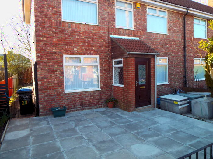 4 Bedroom End Of Terrace House To Rent In Laurel Avenue, Durham, DH1