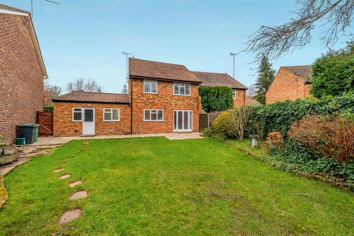 4 Bedroom Detached House To Rent In Chewter Lane, Windlesham, GU20
