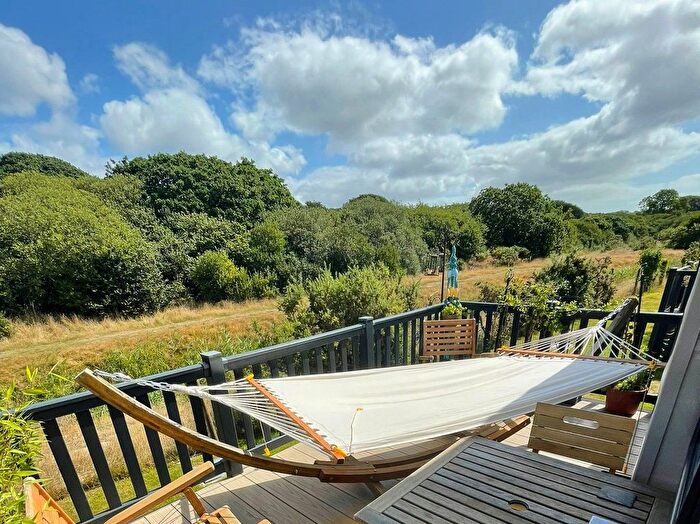 2 Bedroom Mobile/park Home For Sale In Relubbus, Penzance, TR20