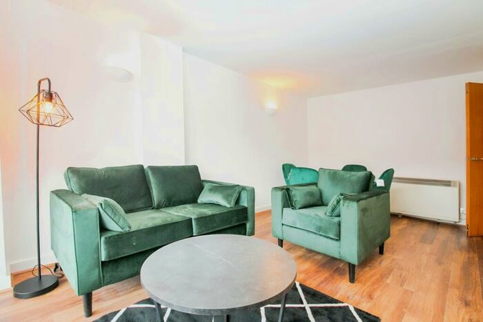2 Bedroom Apartment To Rent In The Quays, Concordia Street, Leeds, LS1