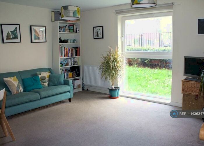 1 Bedroom Flat To Rent In Dalston, London, E8