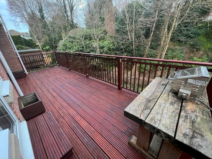 2 Bedroom Flat To Rent In Alumhurst Road, Bournemouth, BH4