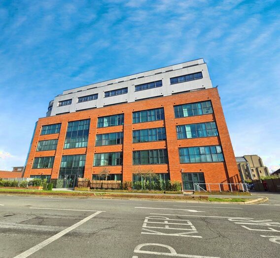 2 Bedroom Flat To Rent In Bath Road, Slough, SL1