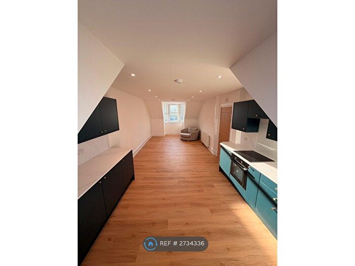 3 Bedroom Flat To Rent In Ferryhill Terrace, Aberdeen, AB11