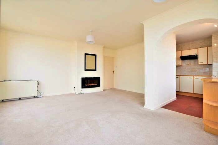 2 Bedroom Apartment To Rent In Regent Court, Promenade, FY1
