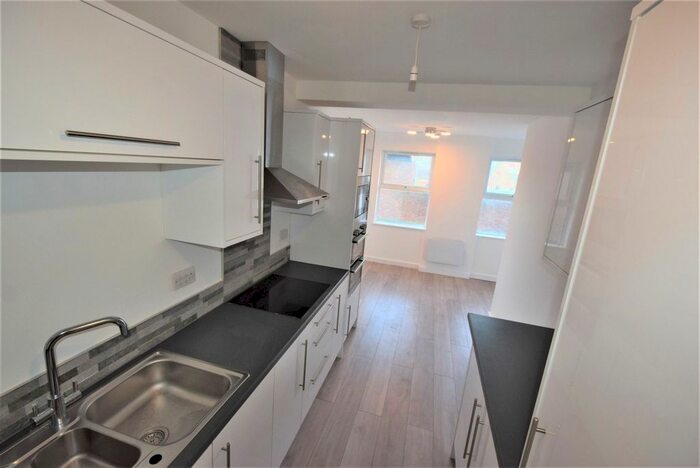 1 Bedroom Flat To Rent In New Road, Gravesend, DA11