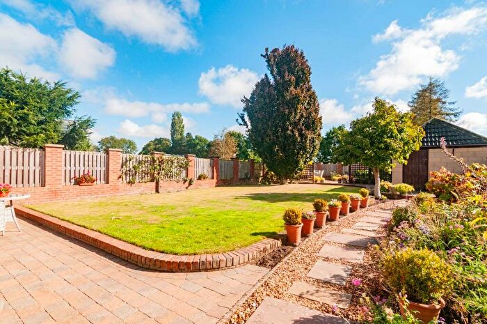 5 Bedroom Detached House For Sale In Haxey Lane, Haxey, Doncaster, DN9