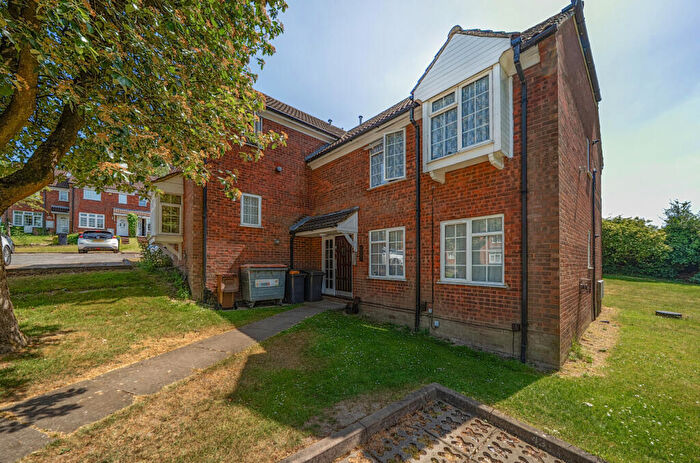 Apartment For Sale In Bowmans Way, Dunstable, LU6
