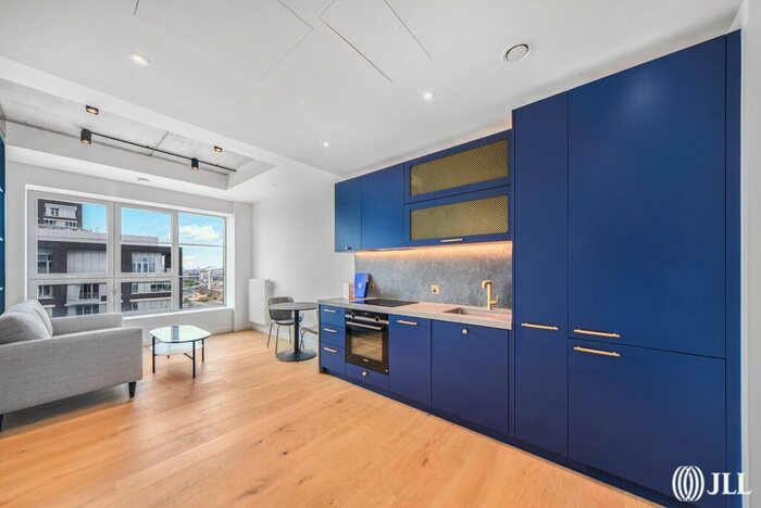 Studio To Rent In Douglass Tower, Goodluck Hope Walk, E14