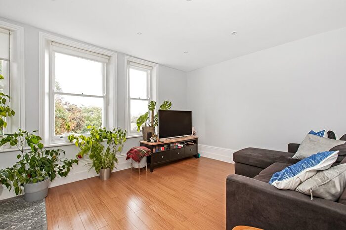 1 Bedroom Flat To Rent In Hervey Road, London, SE3