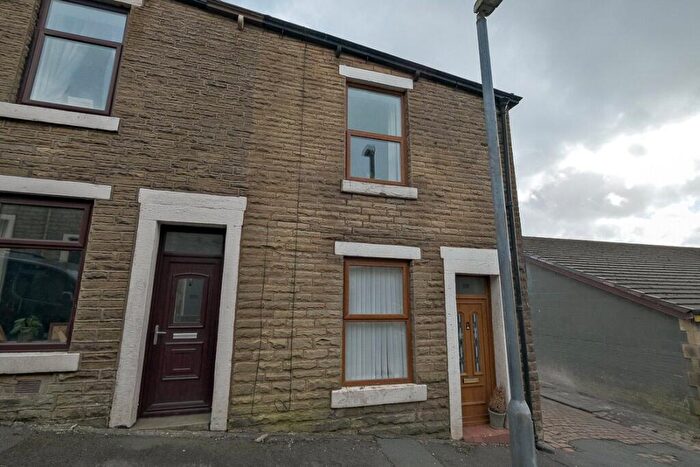 2 Bedroom End Of Terrace House To Rent In Hoyle Street, Rising Bridge, Accrington, Lancashire, BB5