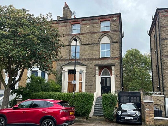 2 Bedroom Flat To Rent In Ashley Road, N19