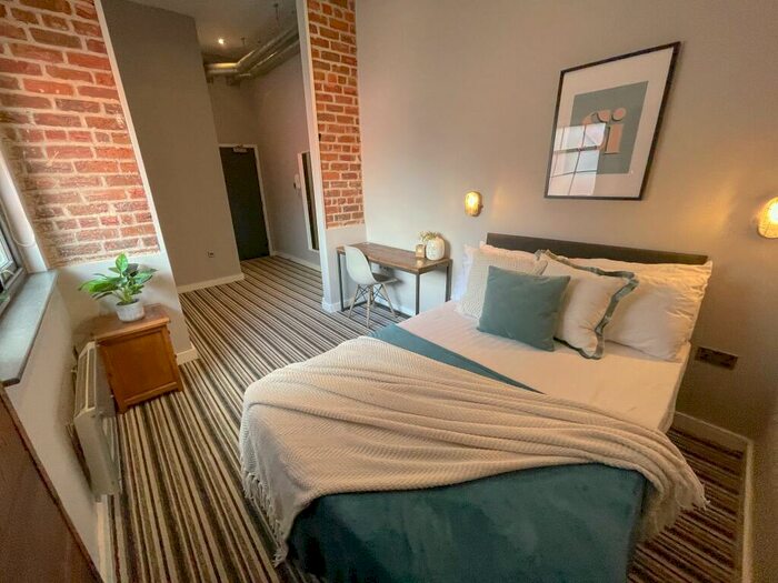 10 Bedroom Terraced House To Rent In Nelson Street, L1