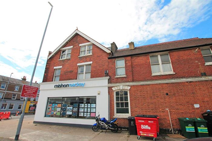 2 Bedroom Flat To Rent In Station Road, Portslade, Brighton, BN41
