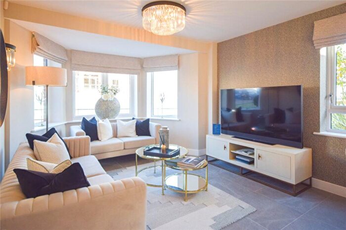 4 Bedroom Terraced House For Sale In Grain Walk, Cambridge, CB1