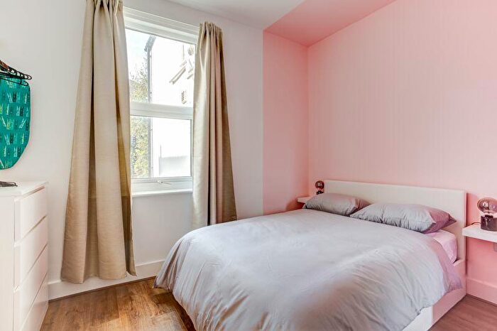 1 Bedroom Flat For Sale In Goldstone Road, Hove, BN3