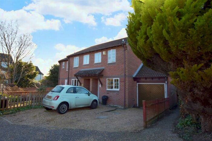 2 Bedroom End Of Terrace House To Rent In Warren Way, Barnham, Bognor Regis, PO22