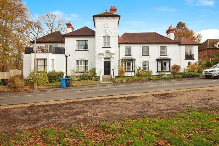 3 Bedroom Flat For Sale In Old Road, Harlow, CM17