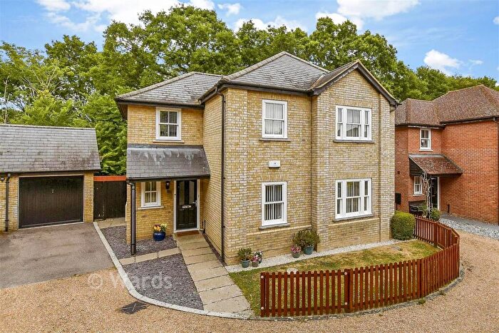 4 Bedroom Detached House For Sale In Dove Close, Herne Bay, Kent, CT6