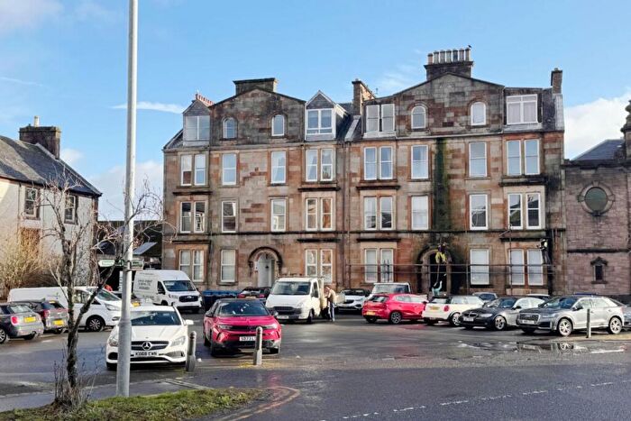 2 Bedroom Flat For Sale In , George Square, Flat -, Greenock, PA15