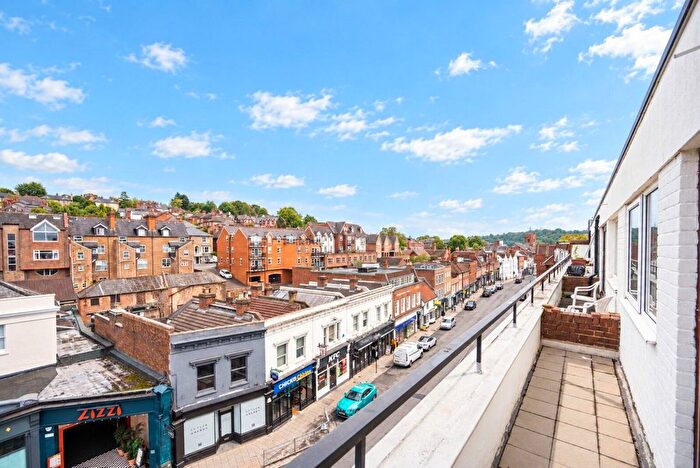 1 Bedroom Flat For Sale In Eastgate Gardens, Guildford, GU1